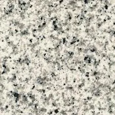 Amostra de Granito Branco Quartzo: branco com grãos pretos e cinza bem marcados